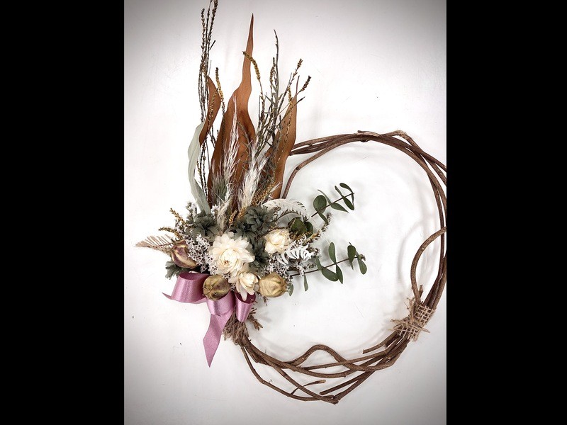 オンライン講座 ドライフラワーで作るアンティーク色のリース講座 By 山下 宏実 ストアカ