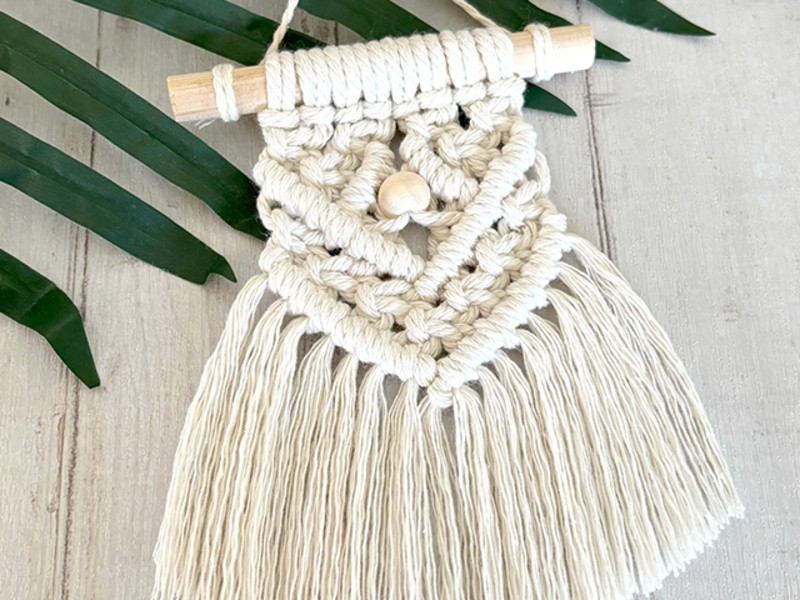 マクラメタペストリー流木予約中