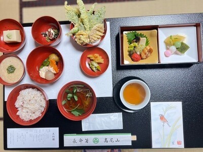 管理栄養士と行く！高尾山精進料理体験＆薬王院参拝ツアー / すがわら ゆみ
