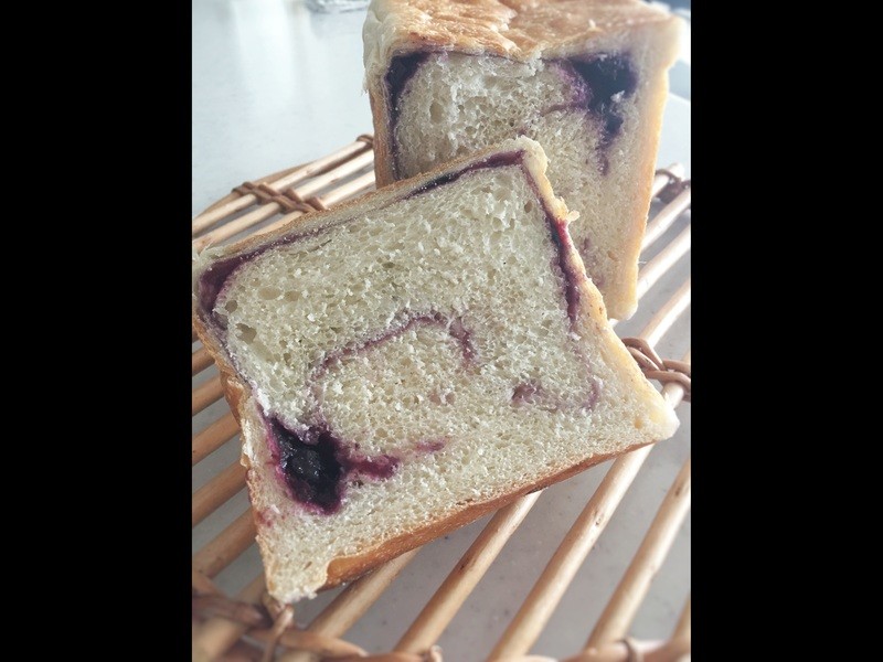 吉祥寺 三鷹の ホシノ天然酵母で作る ブルーベリーのマーブル食パン By 大友 良子 ストアカ