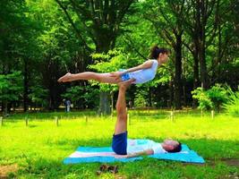 下北沢 自由が丘の みんなde爆笑アクロヨガ 自由が丘ハートワンスタジオ By 中村 晃子 ストアカ