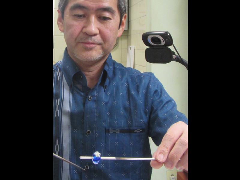 オンライン講座 オンライン講座 とんぼ玉 デモンストレーション ２時間コース By 青木 竜一 ストアカ