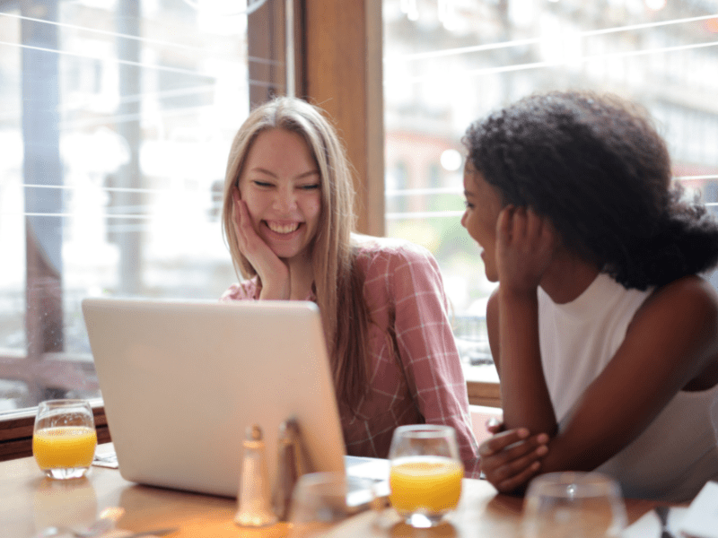 英会話初心者🔰成果が出て継続出来る！あなたにあう英語教材の選び方の画像