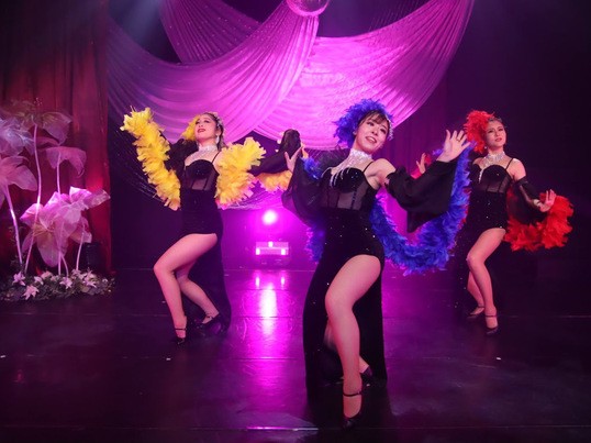 バーレスク❤︎華麗でセクシーなダンス体験 / 白稀 舞