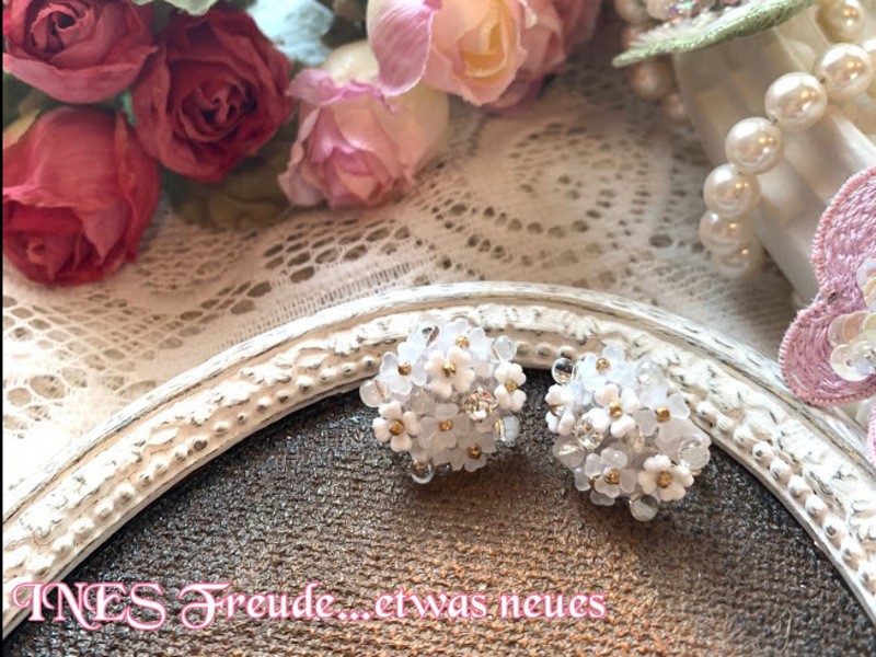 オンライン対応】小花のブーケ イヤリング・ピアス / 相馬 ゆきこ