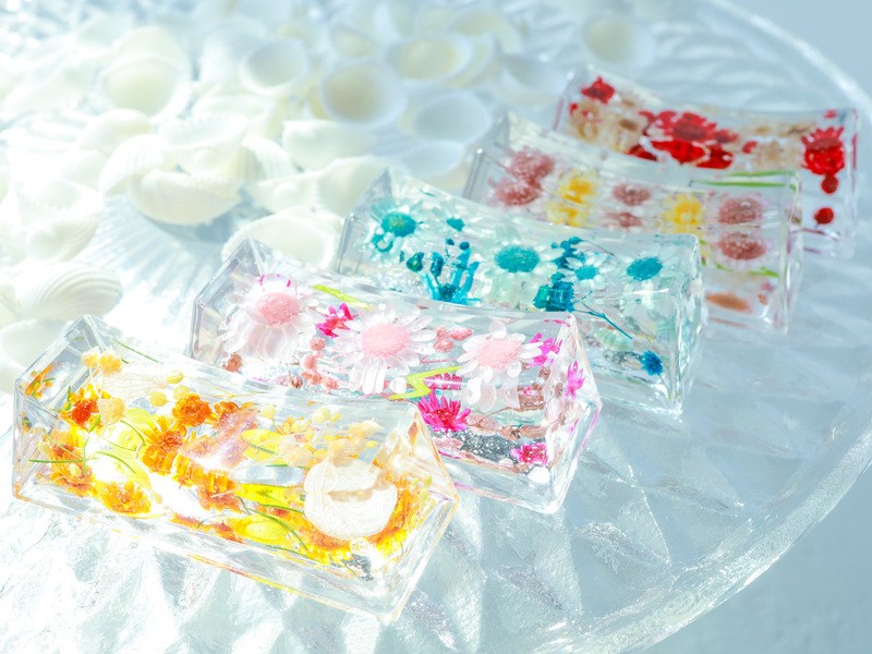 食卓華やか透明感抜群固まるハーバリウム箸置き2個作成 / 海老原 弥代