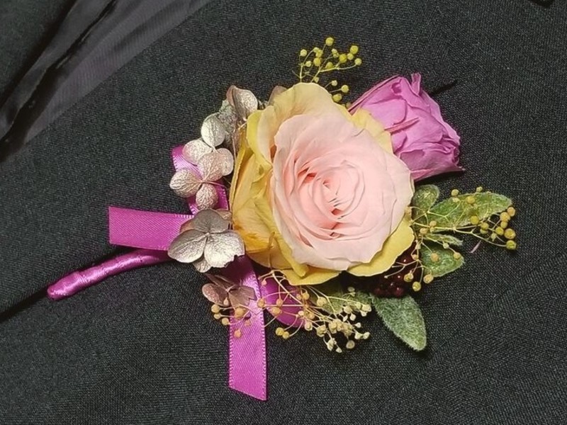 六本木 赤坂の 手ぶらで参加ｏｋ 新講座 生花のように美しいフラワーアクセサリー By 林 由佳 ストアカ