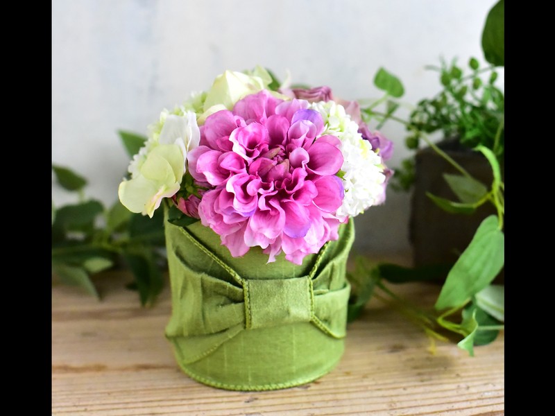 目黒 五反田の シルクフラワーアレンジメント体験レッスン ダリアのリボンアレンジ By みやうち まきこ ストアカ