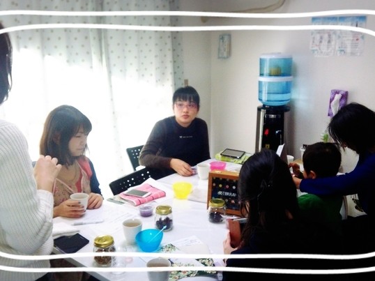 池袋 巣鴨の お風呂に入れる入浴用のお塩にハーブとアロマの香り付け 手作り講座 By 大木 悠子 ストアカ