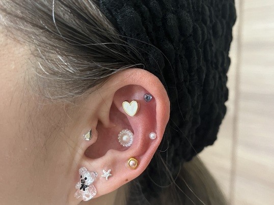 八丁堀駅徒歩1分/韓国デザイン 耳ツボジュエリー資格1dayクラス / K Yusil