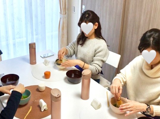 横浜 みなとみらいの 1day体験 テーブル茶道でミニお茶会 おもてなし茶の湯 By 天野 裕美 ストアカ