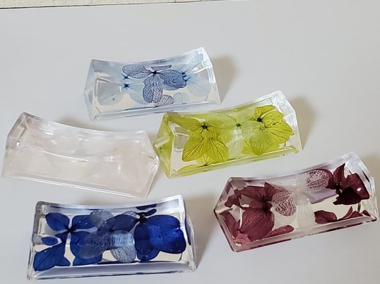大阪市内の「固まるハーバリウムで作る可愛い雑貨(ペンたて、箸置)」by 
