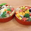 生まれた時から菜食で生活する講師が教える野菜料理の講座の風景