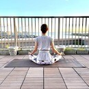 女性が輝く体作りヨガの講座の風景