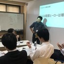「大喜利ワークショップ講座」で、あそぶ・まなぶの講座の風景