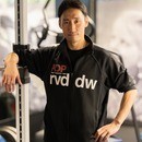 正しい身体の使い方を指導するトレーナーの講座の風景