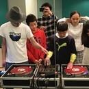 大好きな音楽でDJ。FREEDOM DJスクールの講座の風景