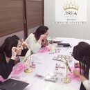 自分でマツエク✨セルフアイラッシュ装着体験の講座の風景