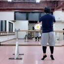 大人が『全力で楽しく』踊るためのバレエスタジオの講座の風景
