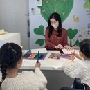 お絵描きが楽しくなる！絵本作家が教える絵画教室の講座の風景