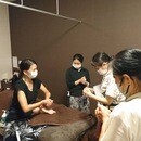 心と身体と精神を癒すプロのセラピストを育成しますの講座の風景