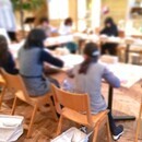 講師歴8年の専門家が教える本格カルトナージュの講座の風景