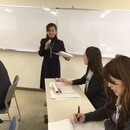 「第一声」で選ばれる「即効性」話し方・司会レッスンの講座の風景