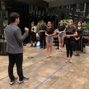 一般/モデル/コンテスタントのウォーキングレッスンの講座の風景