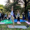 瞑想・ヨガ講師NAGISAの講座の風景