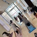 産前から産後のママさん向けのヨガ教室の講座の風景
