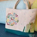 基礎から学べる刺繍とダーニングレッスンの講座の風景