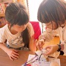 基礎から学べる刺繍とダーニングレッスンの講座の風景