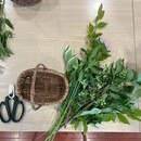 少人数制で学べるフラワーアレンジメント教室の講座の風景