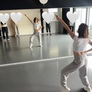 K-popダンスでハッピーな気持ちに♪の講座の風景