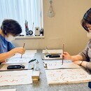 日常を彩る「ペン字」 豊かな非日常を創る「かな書」の講座の風景
