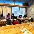 日常を彩る「ペン字」 豊かな非日常を創る「かな書」の講座の風景