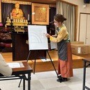 絵心なしでも描けちゃう！瞑想アート『ゼンタングル』の講座の風景