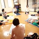 育児もキャリアも応援！豊かな人生へ導くヨガ講師の講座の風景