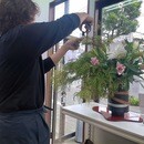 副家元教場で四季折々の花材で楽しくお稽古が出来ますの講座の風景