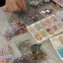ビーズ刺繍をもっと気軽に。ビーズ刺繍教室の講座の風景