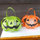 お母さんも安心！子どもの成長を見守る工作時間の講座の風景