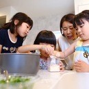 包丁も火も使わないキッズ料理教室！お留守番キッチンの講座の風景