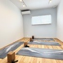 少人数制ヨガ × 癒しの空間で、自分に還る時間を。の講座の風景