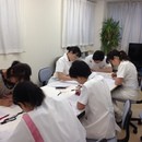 日常を彩る「ペン字」 豊かな非日常を創る「かな書」の講座の風景