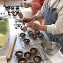 コツを学んで、楽しく美味しく本格スイーツレッスンの講座の風景