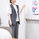 簡単・劇的印象アップ！パーソナルカラー＆メイク教室の講座の風景