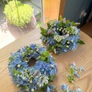 初めての方でも安心して参加できる花のワークショップの講座の風景
