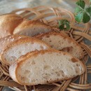 お山の古民家🏠初心者向け🔰米粉ぱん教室の講座の風景