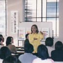 香りと色彩で元気になる！アロマ×トリートメントの講座の風景