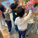 感性を育てる「花育」の講座の風景